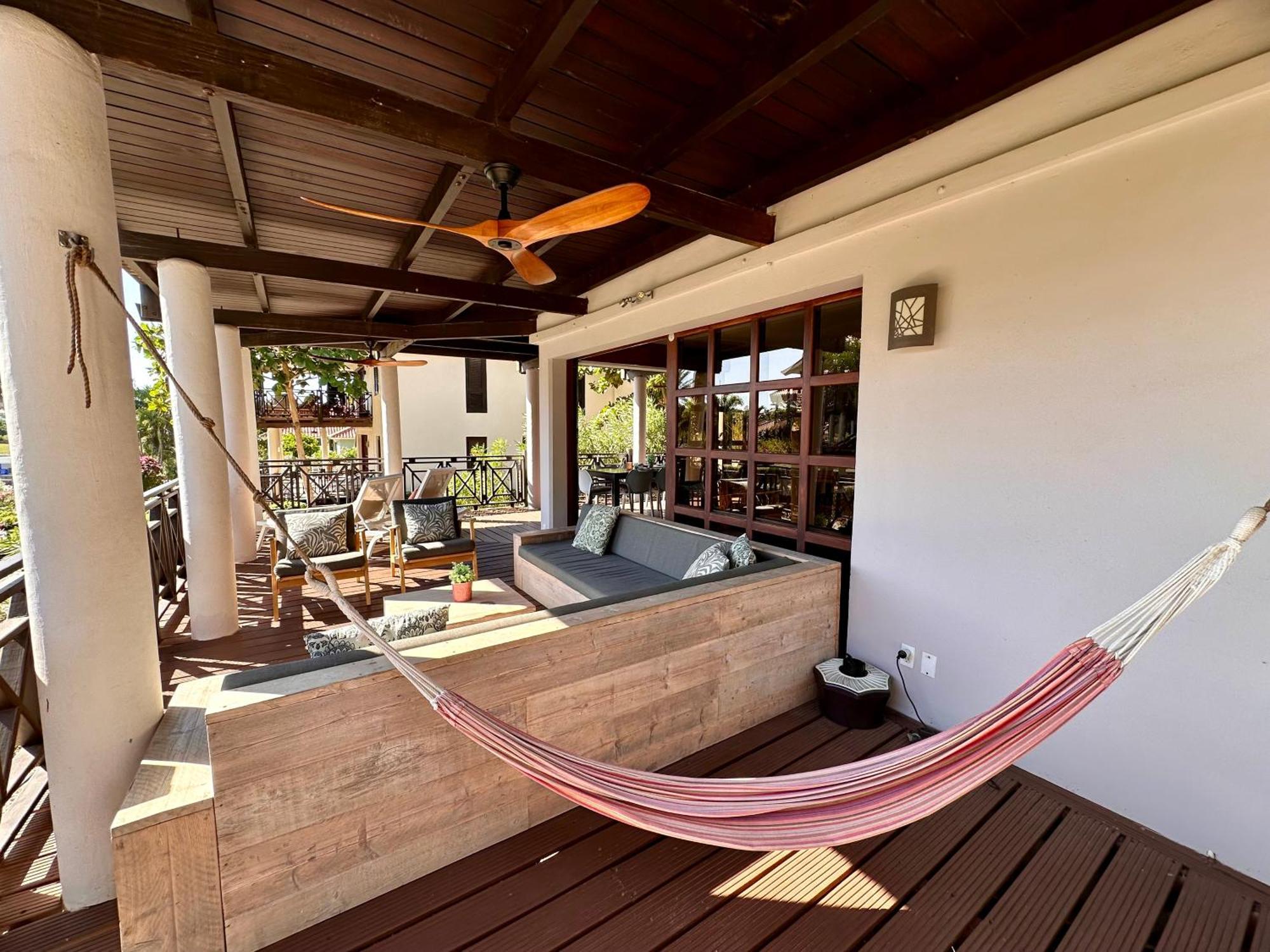Blue Bay Beach Villas & Apartments Экстерьер фото