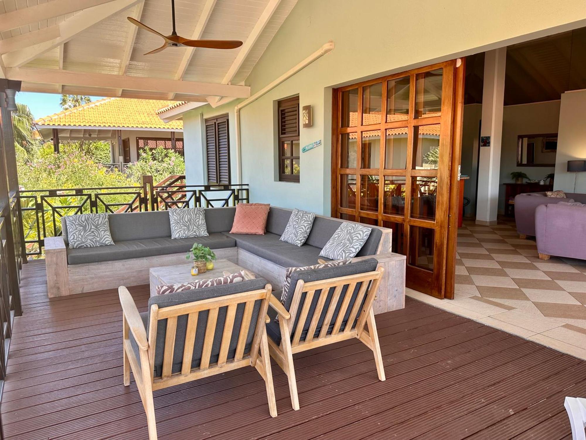 Blue Bay Beach Villas & Apartments Экстерьер фото