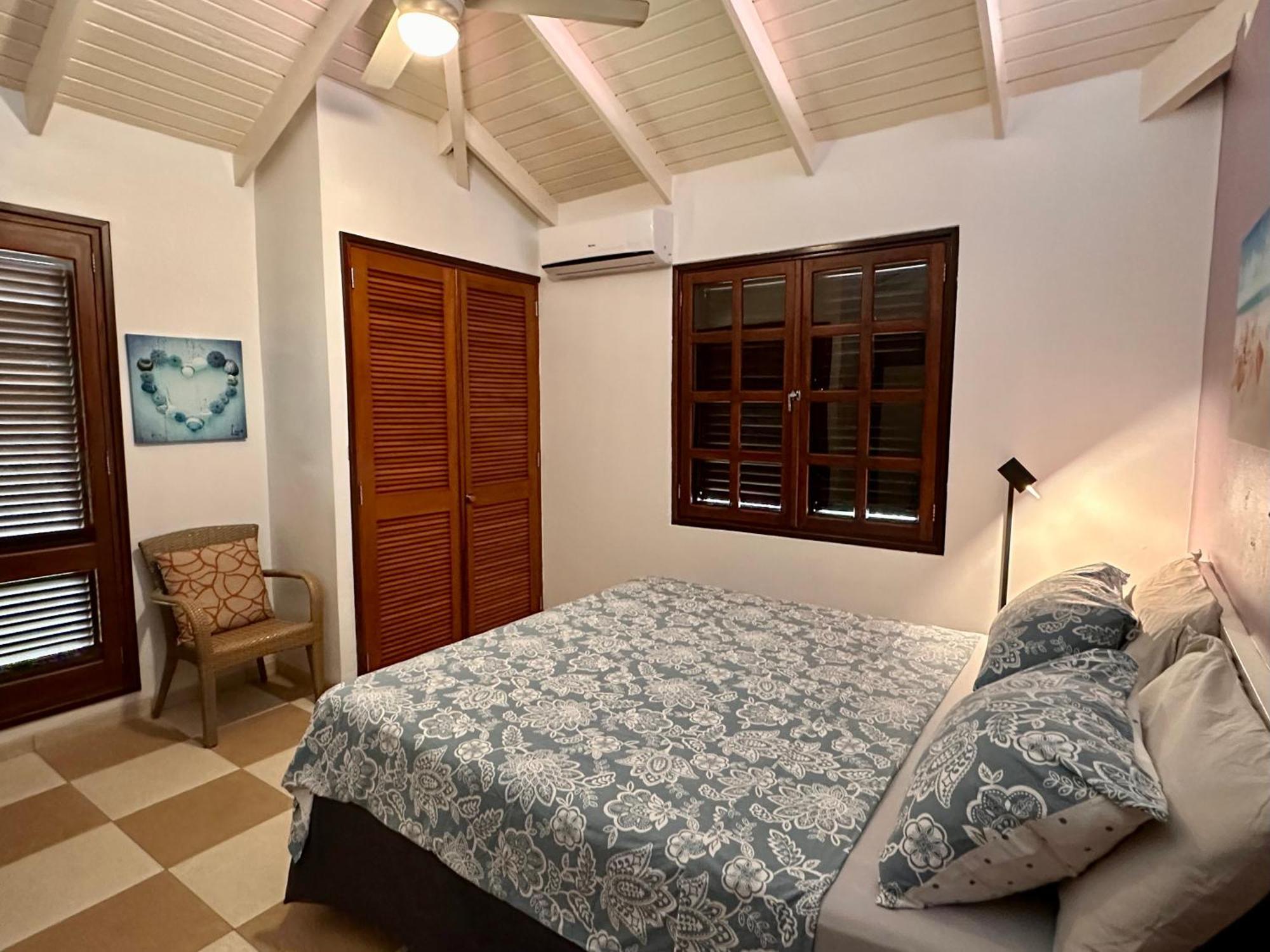 Blue Bay Beach Villas & Apartments Экстерьер фото